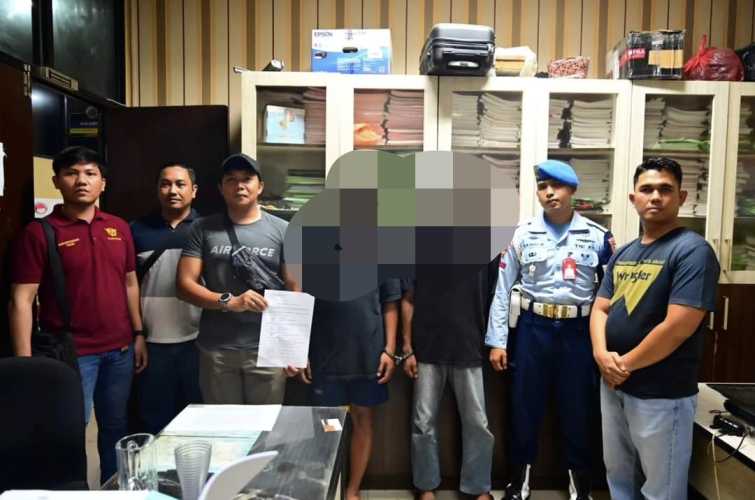 Satpom Lanud Roesmin Nurjadin Amankan Dua Orang Terduga Pelaku Pengedar Narkoba