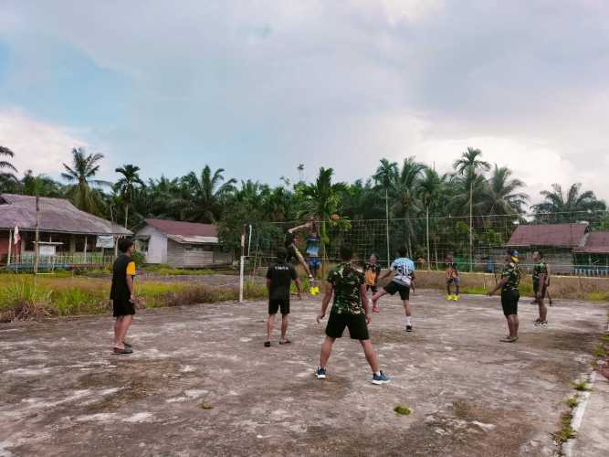 TMMD Ke-123 Kodim 0314/Inhil Gelar Olahraga Bersama Masyarakat untuk Pererat Kebersamaan