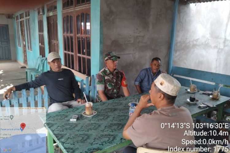 Babinsa Sungai Raya Memahami Kebutuhan Masyarakat