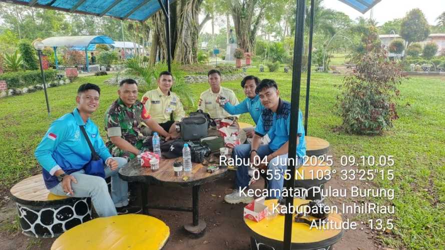 Babinsa Koramil 11/Pulau Burung  Jaga Hubungan Harmonis dengan PT RSUP dan Masyarakat