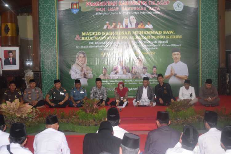 Kasdim Cilacap Hadiri Peringatan Maulid Nabi Muhamad SAW Tingkat Kabupaten Cilacap 2023