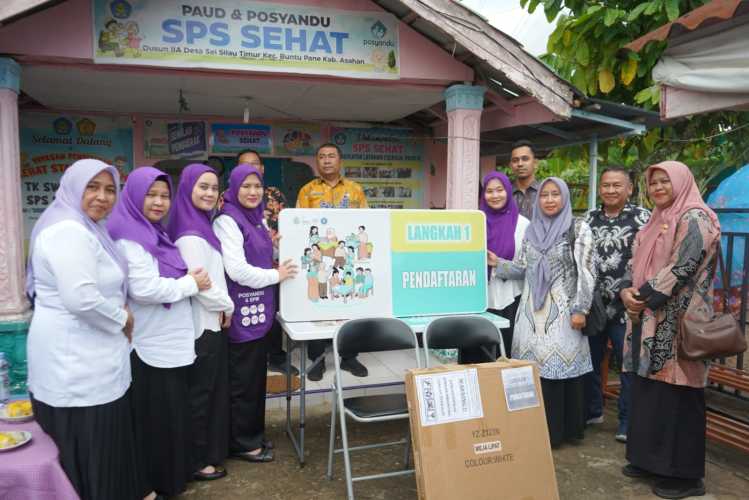 Bunda PAUD Sekaligus Ketua TP Posyandu Kabupaten Asahan Lakukan Kunjungan Kerja ke PAUD dan Posyandu