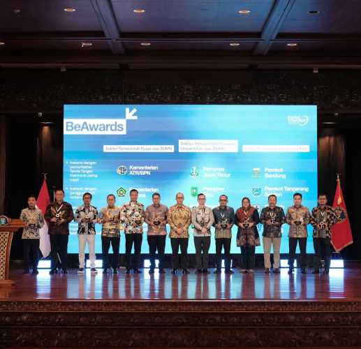 Kementerian ATR/BPN Raih Penghargaan Instansi dengan Pemanfaatan Tanda Tangan Elektronik Paling Masif