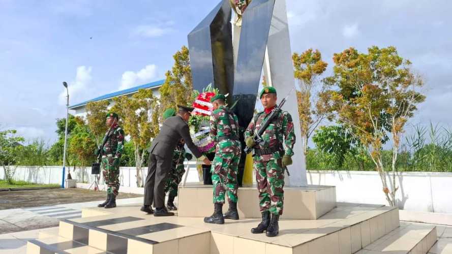 HUT TNI ke-79, Kodim 0314/Inhil Bersama Forkopimda Inhil Laksanakan Ziarah Nasional