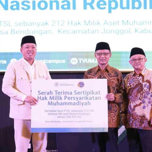 Menteri ATR/BPN Serahkan 212 Sertipikat Tanah untuk Muhammadiyah, Komitmen Percepat Sertipikasi Tanah Wakaf