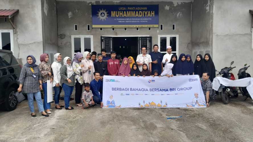 Berbagi Bahagia, BRI Branch Office Tembilahan  Bagikan  Paket Sembako