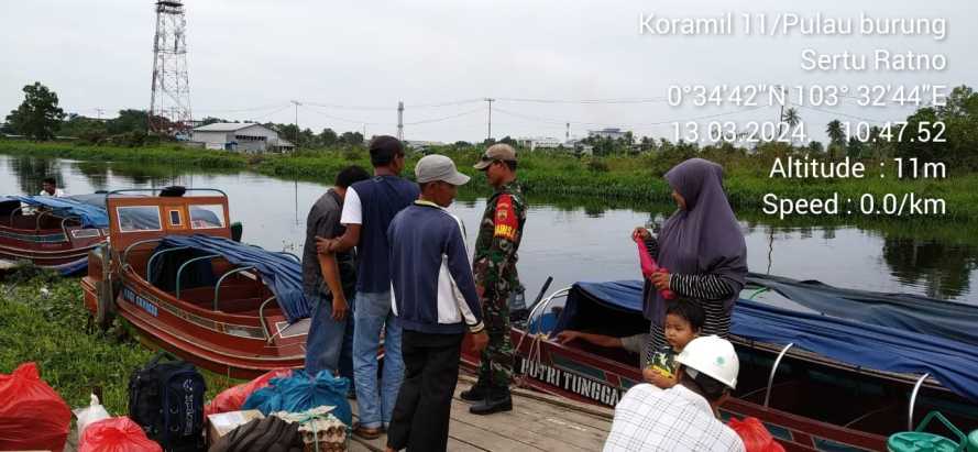 Sertu Ratno Lakukan Patroli Sekaligus Safari Ramadahan di Beberapa SP