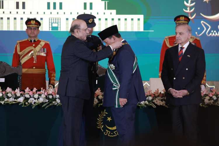 Presiden Prabowo dan Presiden Zardari Gelar Pertemuan di Aiwan-e-Sadr