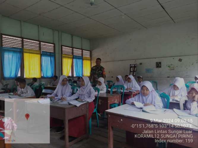 Babinsa Berikan Motivasi Belajar Bagi Para Siswa Sekolah Dasar