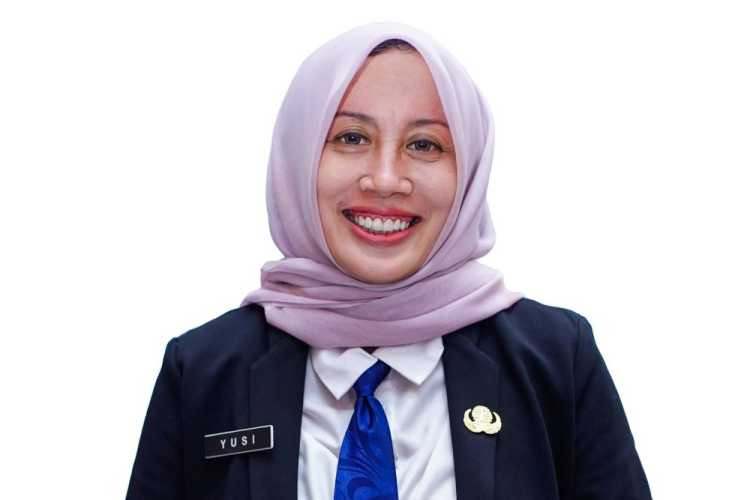 Memulai Karir Sebagai drg PTT, Ini Rekam Jejak Dirut RSUD Arifin Achmad Yusi Prastiningsih