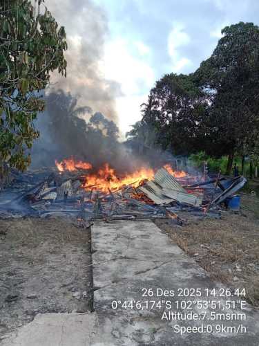 Rumah Kepala Desa Kembang Mekar Sari Dilalap Api, Tidak Ada Korban Jiwa