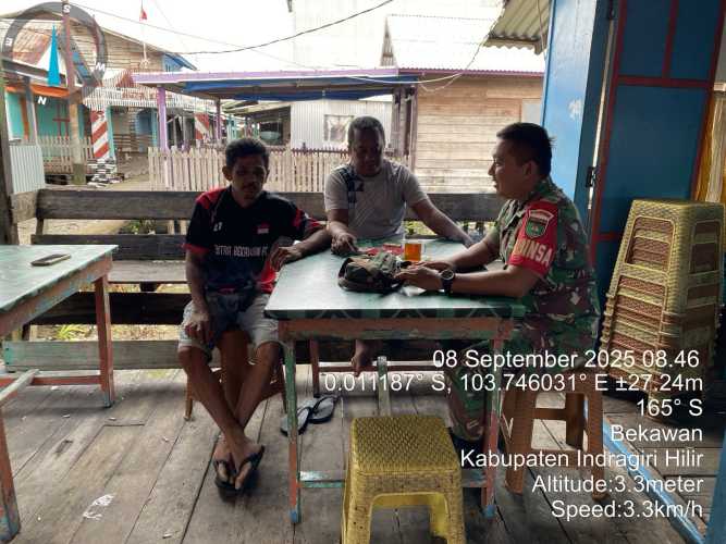 Babinsa Koramil 08/Mandah Perkuat Komunikasi Mandiri untuk Tertib Lingkungan
