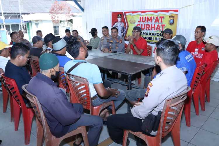 Polres Inhil Jum'at Curhat bersama Porter Pelabuhan