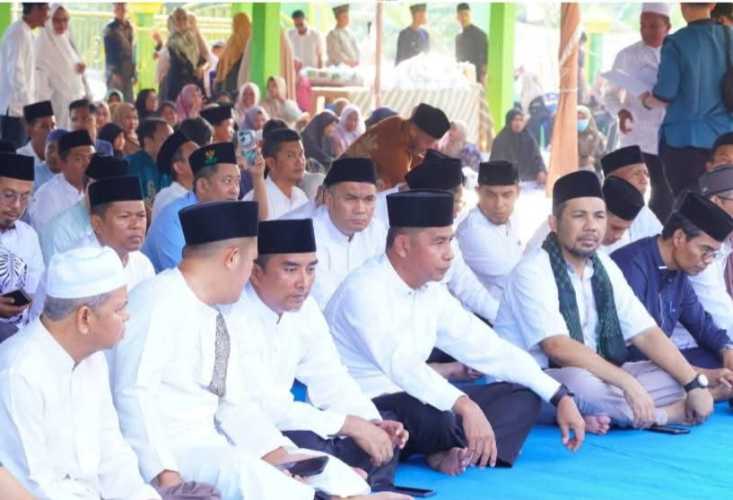 Bupati Kampar Hadiri Safari Ramadhan Sekaligus Penyerahan Bantuan