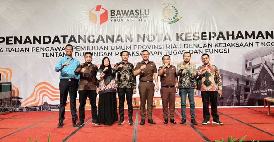 Bawaslu Inhil Lakukan MoU dengan Kejati Riau