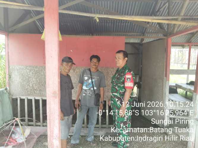 Jaga Nilai Pancasila, Babinsa Ajak Warga Sungai Piring Tingkatkan Gotong Royong