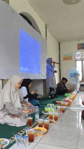 Kegiatan Penyuluhan PHBS dan DBD di Ponpes Daarul Rahman