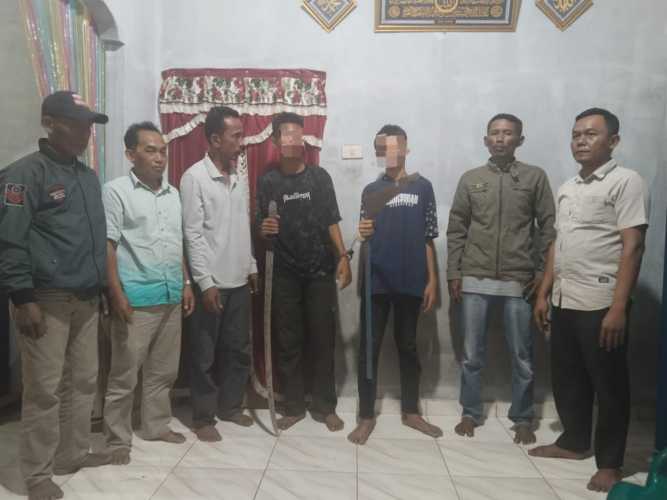 Polsek Kota Kisaran Amankan Dua Anggota Geng Motor Bawa Sajam