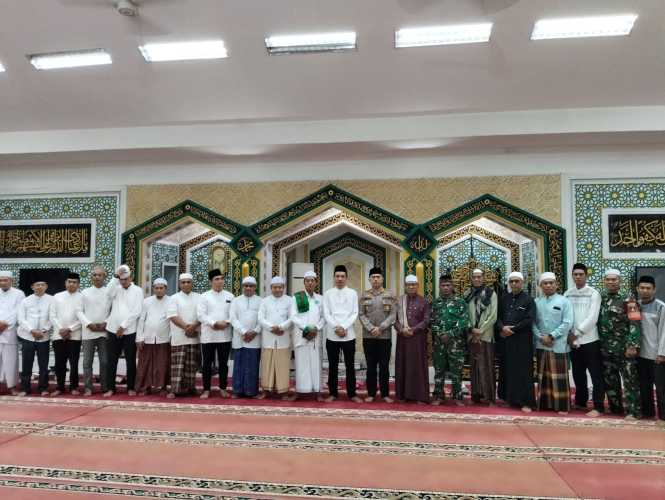 Sholat Isya Berjamaah dan Do'a Bersama Menyambut Tahun Baru 2026 Digelar di Mesjid Yamp AL-IKHLAS Tembilahan Hulu