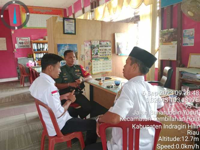 Serda Ronal Manalu Sebarkan dan ajak Kelurahan Ikut Ramaikan Kegiatan Hiburan dalam Rangka HUT TNI