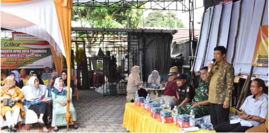 Warga Jalan Wijaya Laporkan Jalan Amlas dalam Reses Anggota DPRD Kota Roni Artikel