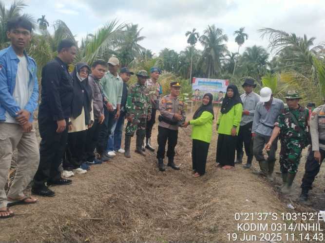 Pemdes Sialang Panjang Gandeng Polsek Tembilahan Hulu Bangun Pertanian Berkelanjutan