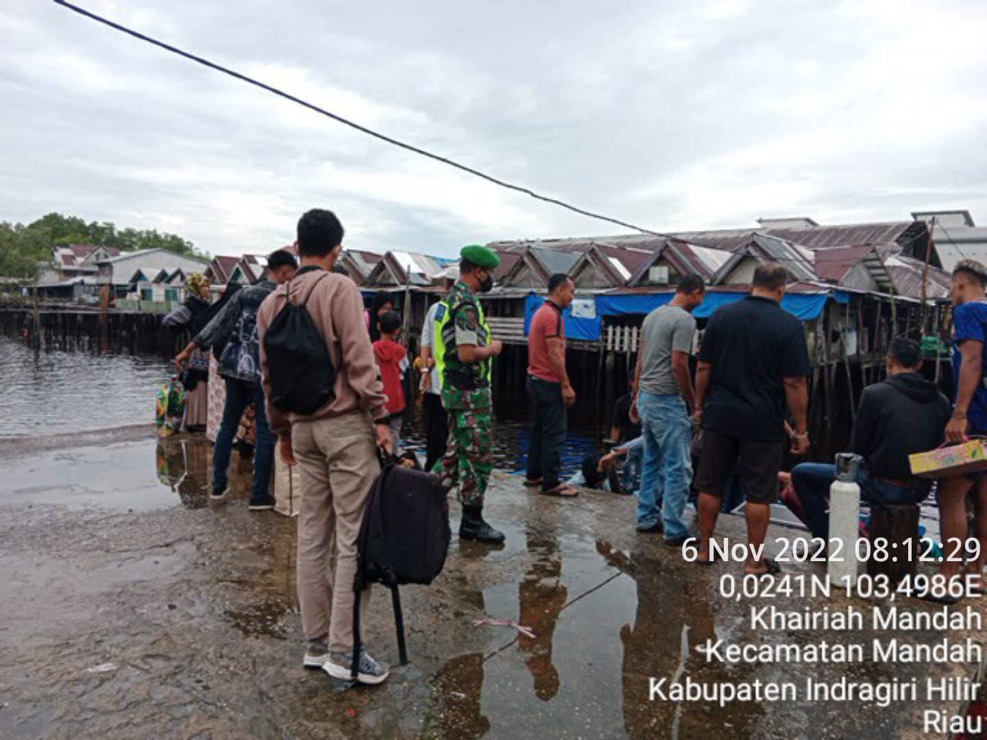 Serda Roni Thabrani Sampaikan Kepada Penumpang, Jangan Lupa Memakai Masker