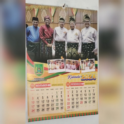 Kalender Bergambar Calon Bupati Bistamam Menjadi Sorotan