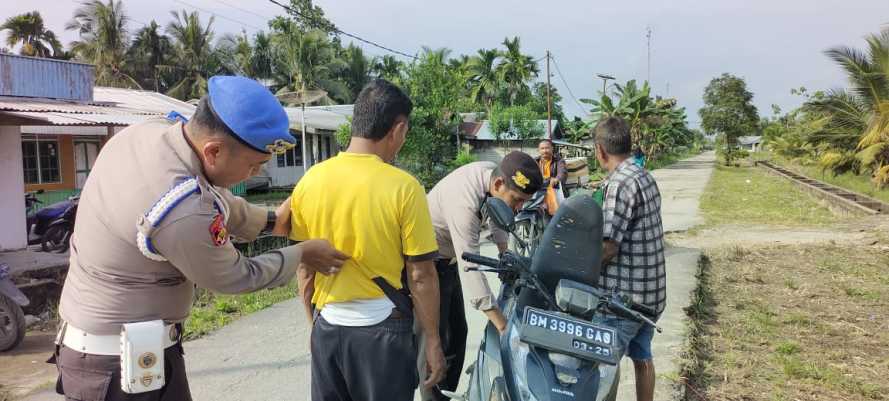 Propam dan Personil  Polsek Enok Perketat Pemeriksaan Dalam Harkamtibmas