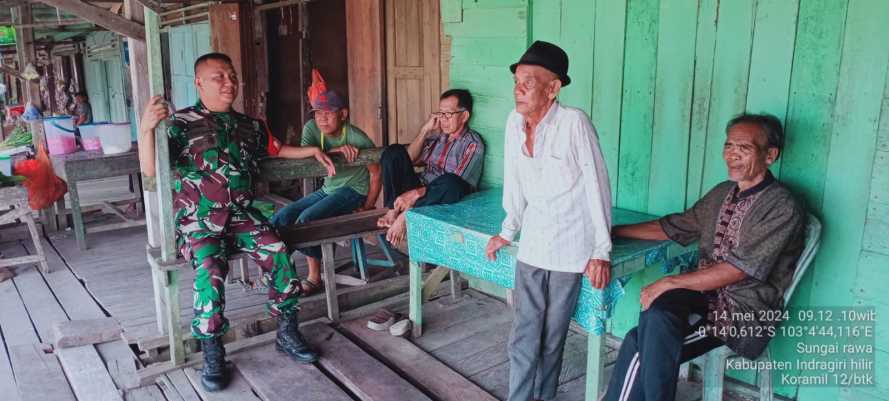 Babinsa Sungai Rawa Jaga Kekompakan dan Kerukunan Warganya