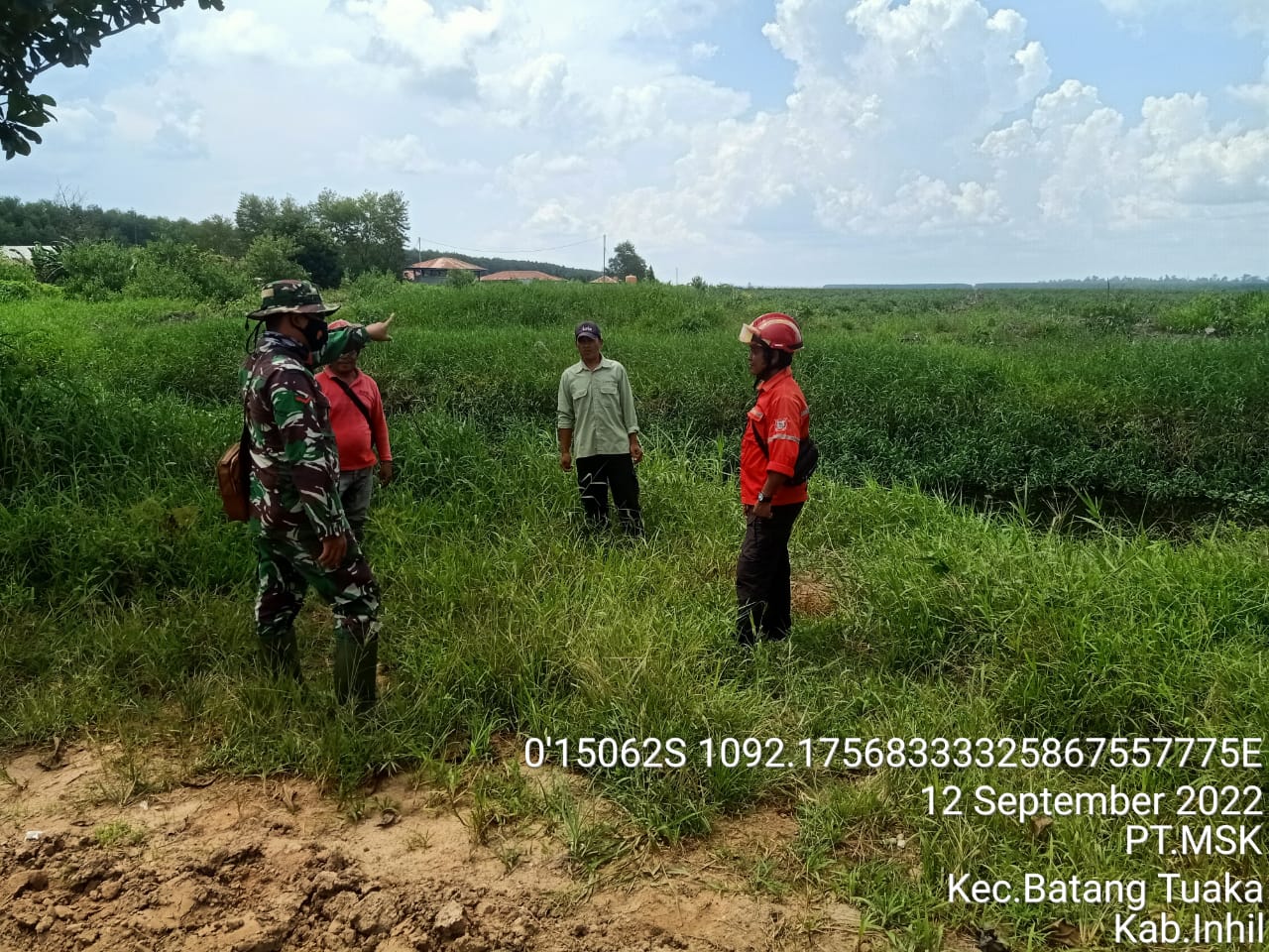 Kopda Sihabuddin Babinsa Koramil 12/Batang Tuaka Minimalkan kerugian Kerusakan Lingkungan