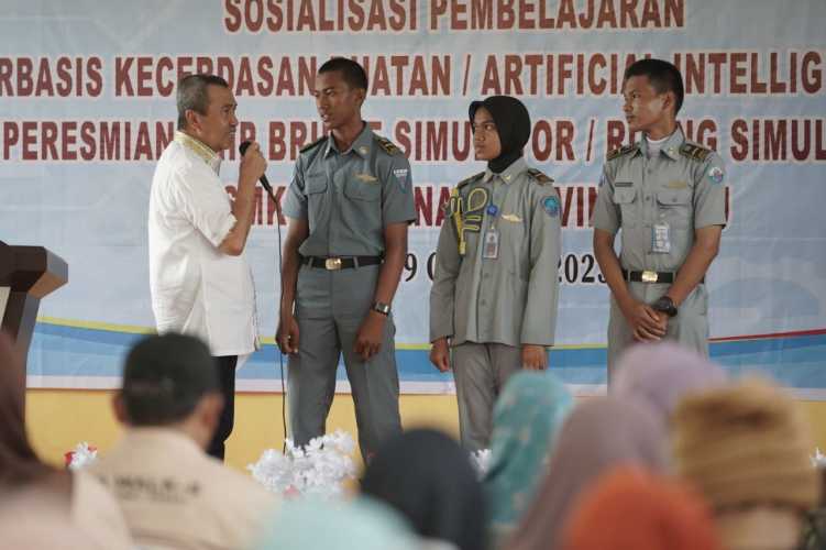 Pertama Kali Dikunjungi, Gubri Syamsuar Apresiasi SMK Perikanan Dumai