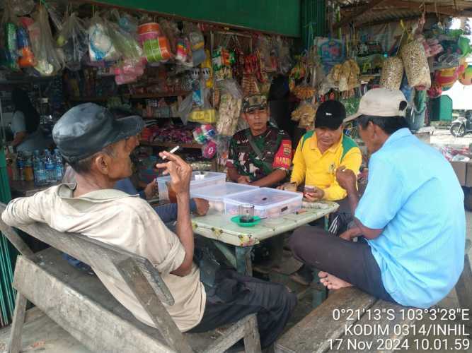 Babinsa Sialang Panjang Terus Budayakan Kebersamaan