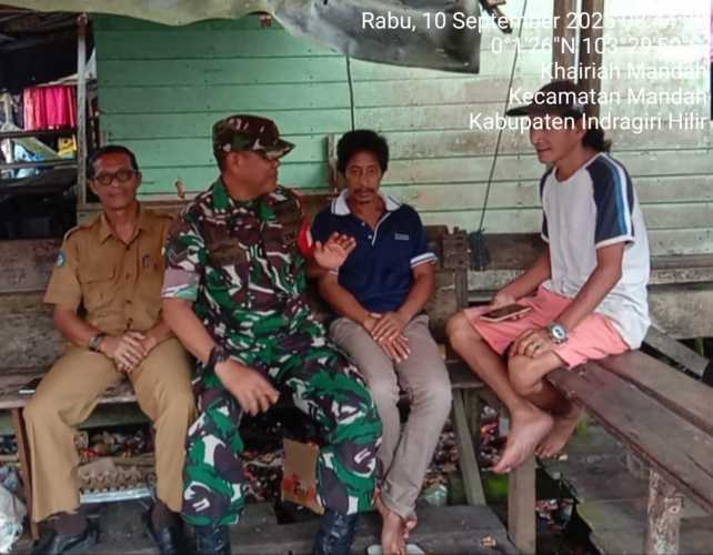 Babinsa Bakau Aceh Perkuat Tatanan Sosial Melalui Komunikasi Langsung dengan Warga