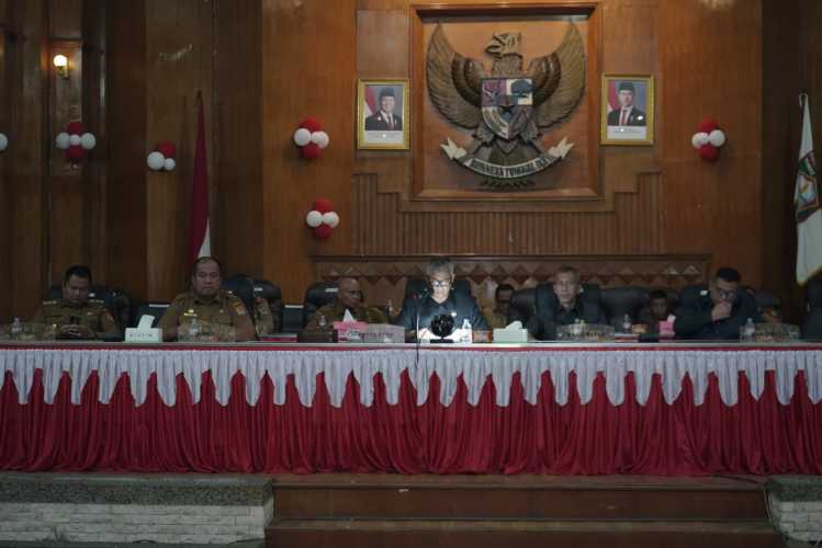 Optimalisasi Program Prioritas, Pemkab Asahan Sampaikan Nota Keuangan P-APBD 2025