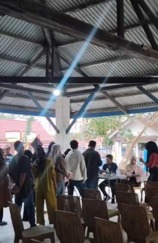 Gelombang Penumpang Padati KM. Sabuk Nusantara 110 Saat Berlayar dari Tembilahan