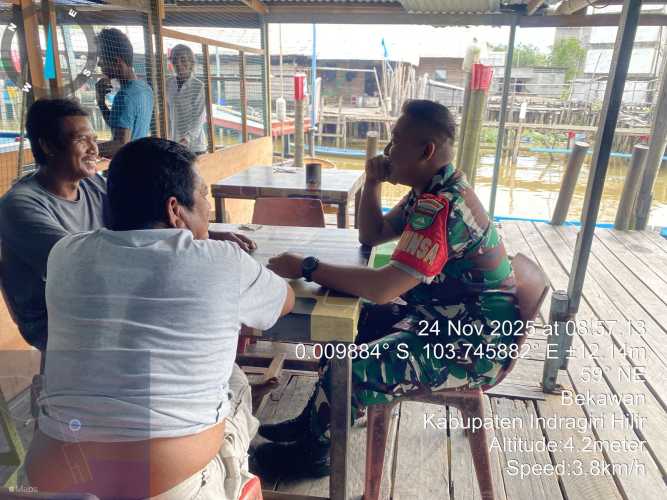 Babinsa menjaga silaturahmi melalui kegiatan Komduk/Komsos: