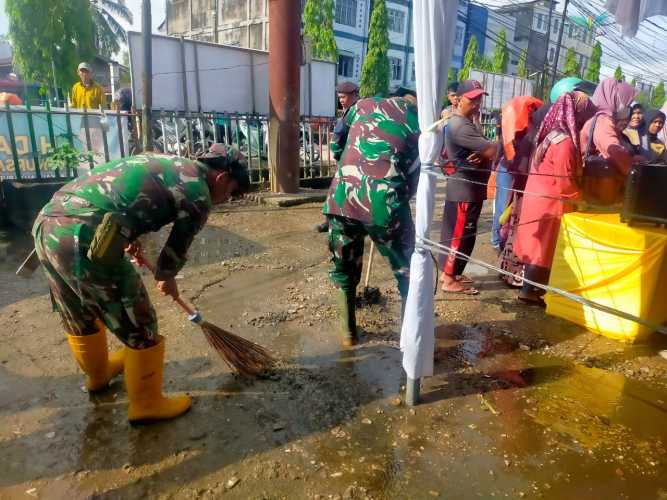 Personil Koramil 11/Pulau Burung Hadiri Karya Bakti Kodim 0314/Inhil