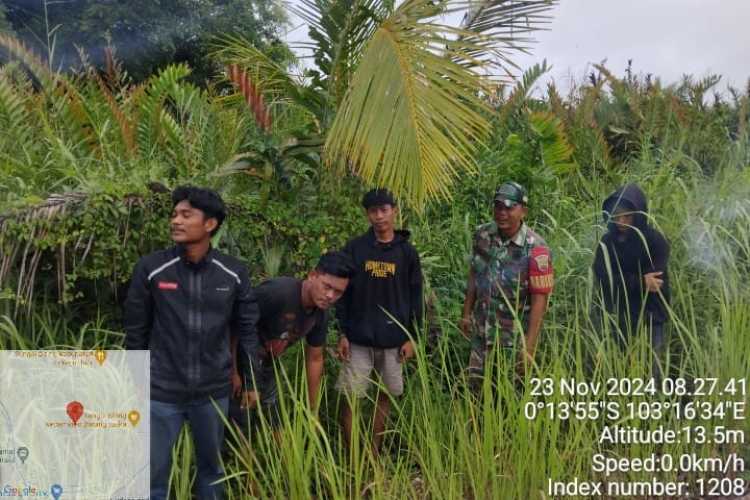 Sertu Januar Effendi Patroli dan Sosialisasi Pencegahan Karhutlah