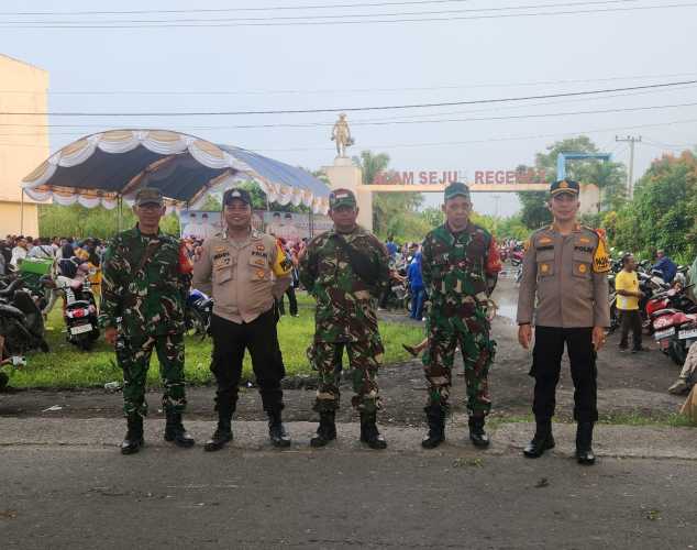 Polri dan TNI Amankan Kampanye Calon Gubernur Riau dan Calon Bupati Inhil di Kecamatan Kempas