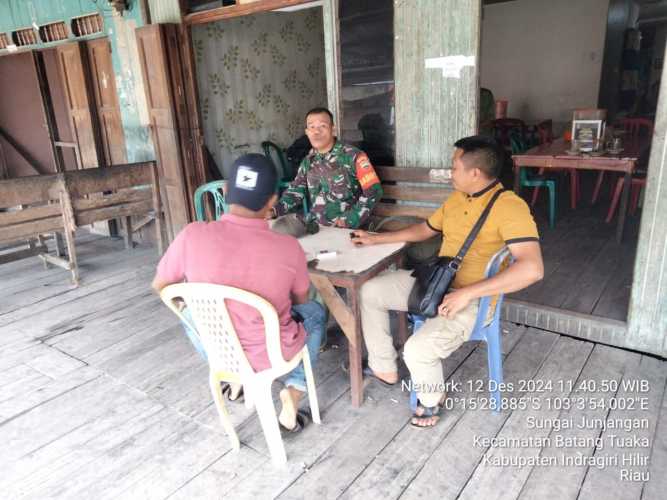 Kegiatan Komsos Babinsa di Desa Sungai Junjangan