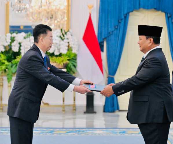 Presiden Prabowo Terima Surat Kepercayaan Sembilan Duta Besar Negara Sahabat