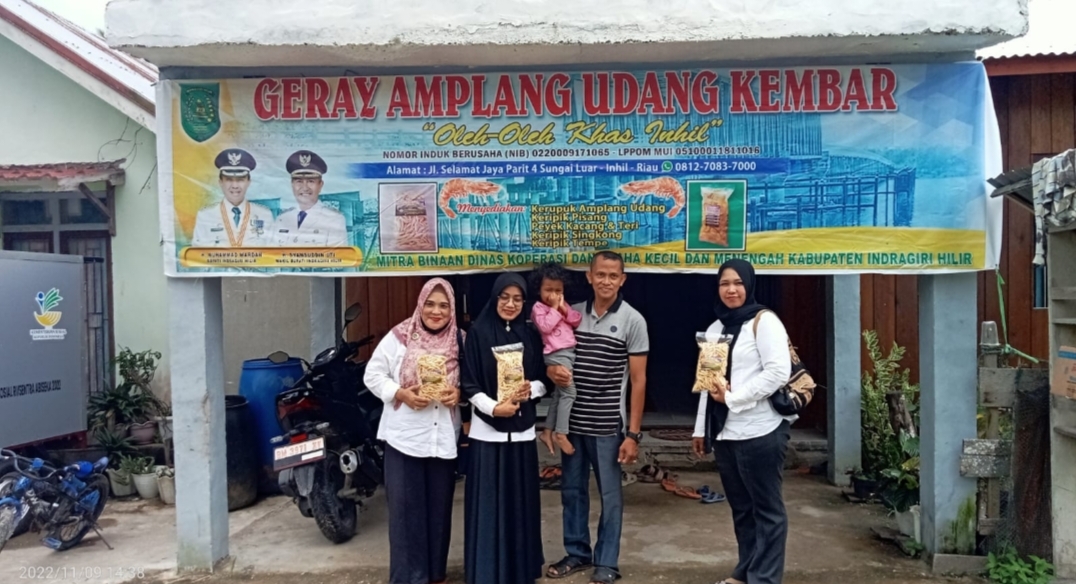 Galeri Diskop UKM Inhil Tinjau Kelokasi Amplang Terkenal Sungai Luar