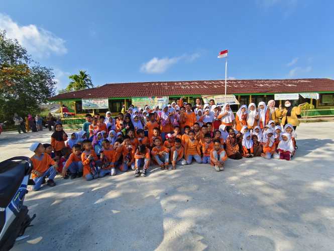 Mahasiswa KKN Unisi Sungai Beringin 2024 Mengadakan Kegiatan Goes To School di SDN 024