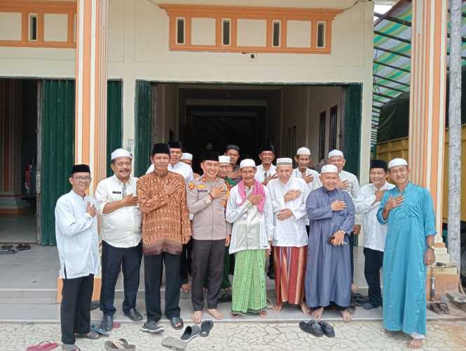 Kapolsek Kempas Gandeng Ulama Wujudkan Pilkada Damai 2024.