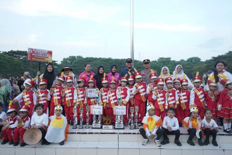 Wakil Bupati Asahan Tutup Marching Festival ke-III Tahun 2025