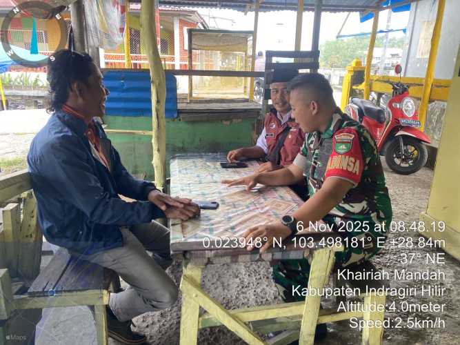 Babinsa Koramil 08/Mandah Jaga Keselarasan Hubungan dengan Masyarakat Tempatan