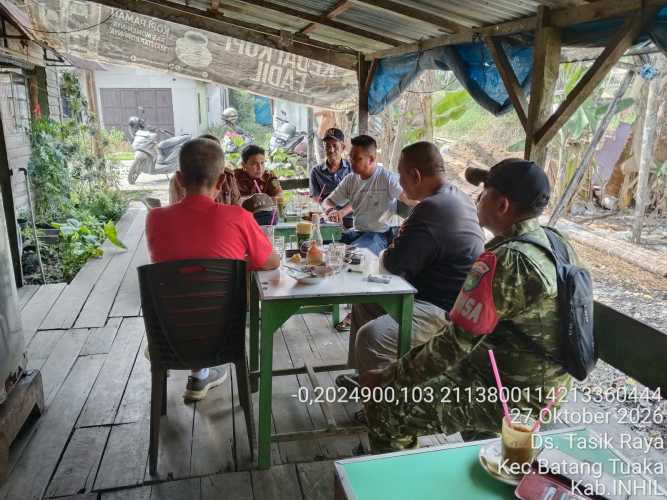 Temu Ramah Hangat di Kelurahan Sungai Piring, Camat Batang Tuaka Tekankan Pentingnya Jaga Kerukunan dan Lingkungan
