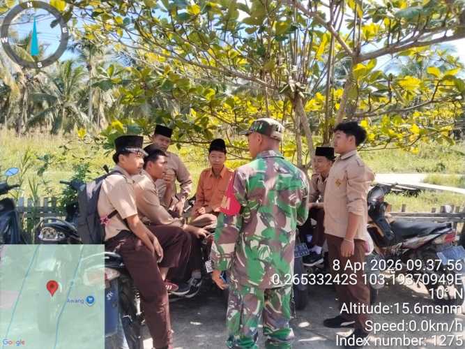 Babinsa Sungai Luar Gencarkan Komsos, Sosialisasikan Rekrutmen TNI AD 2026 kepada Pelajar