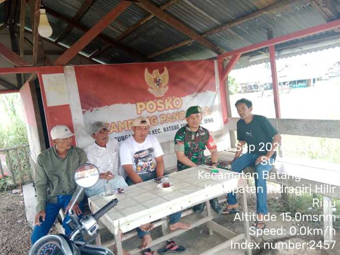Babinsa Koramil 12/Batang Tuaka Bedah Permasalahan Sosial Lewat Pembinaan Teritorial